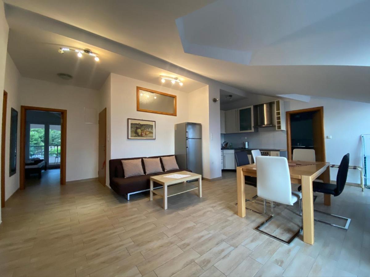 Apartments Grozdana Градац Екстериор снимка