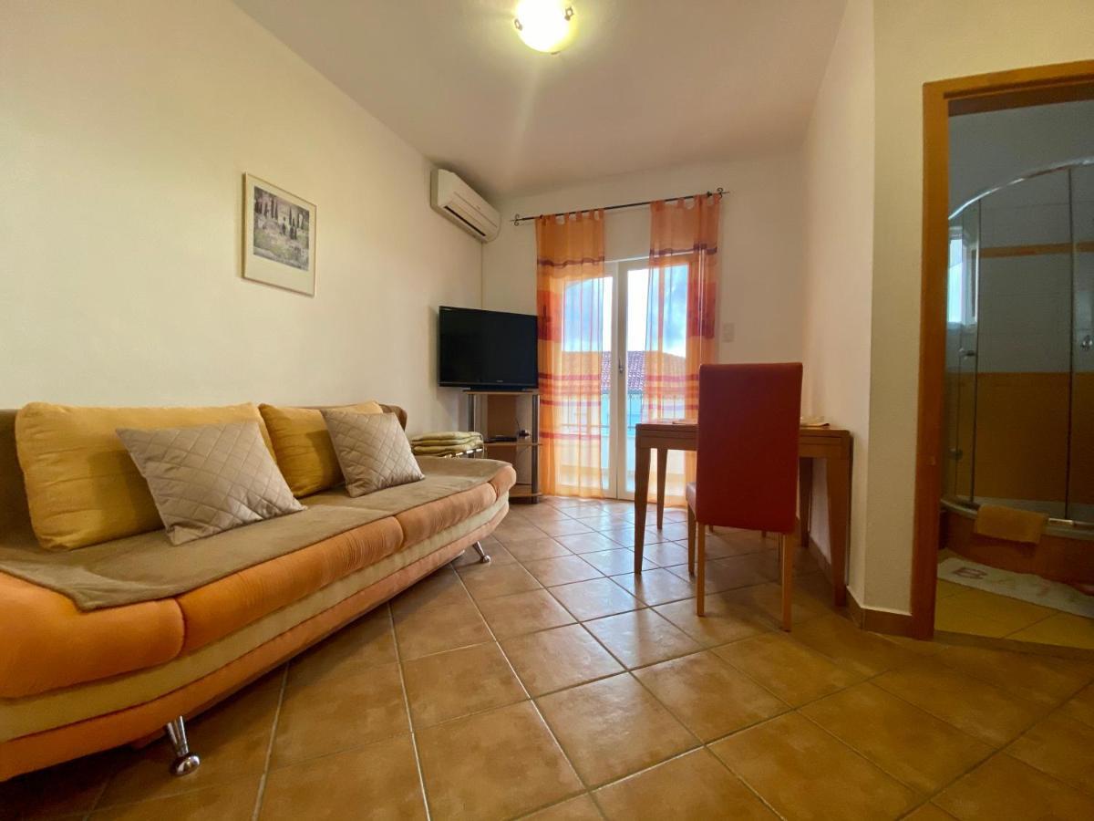 Apartments Grozdana Градац Екстериор снимка