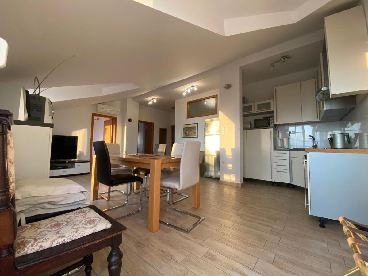 Apartments Grozdana Градац Екстериор снимка
